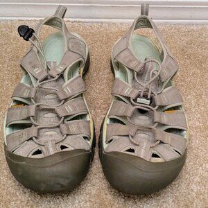 Keen Whisper Water Sport Sandals - Women’s Size 10.5 - Gray/Green